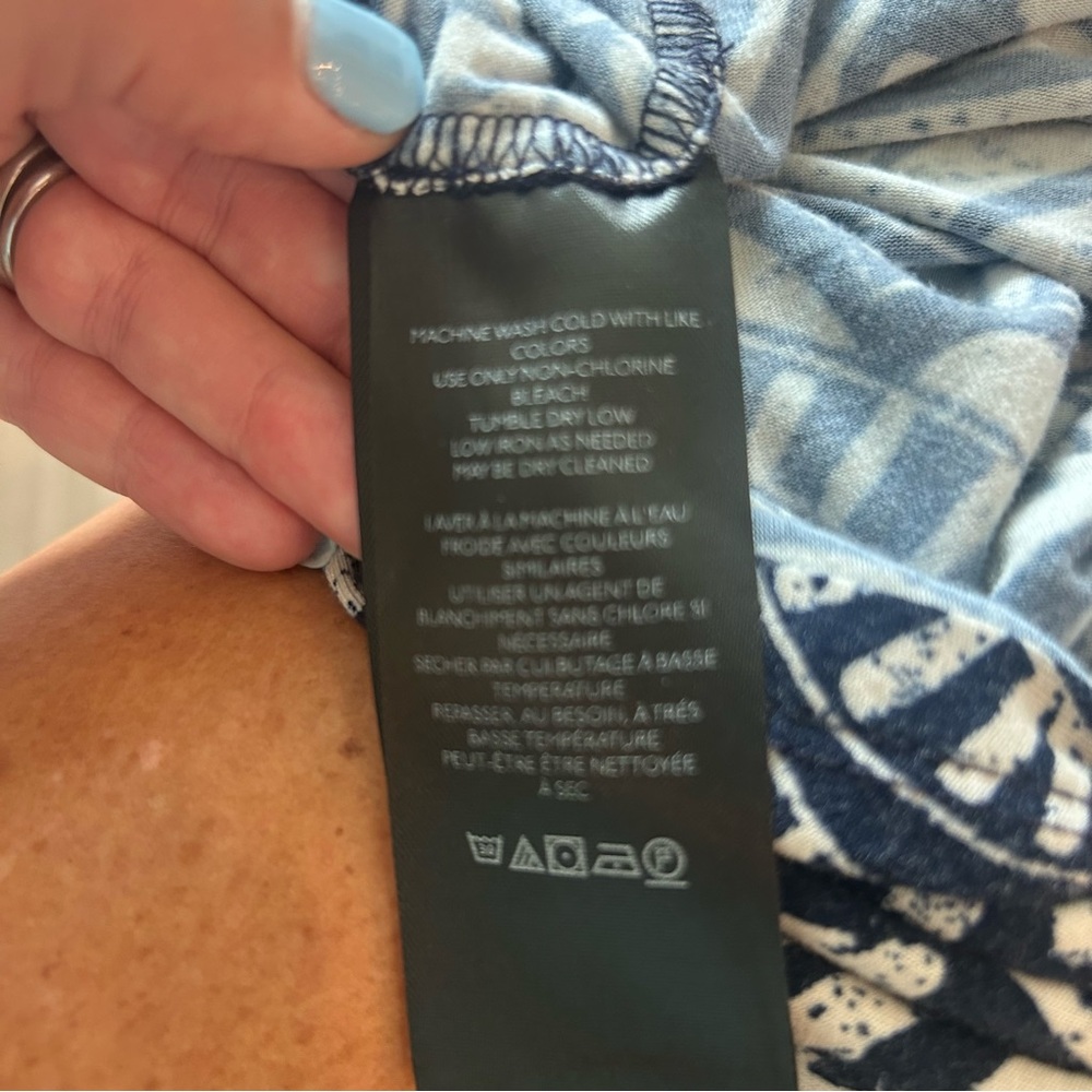 Fun Navy And White Patterned Two Piece Set! - image 4